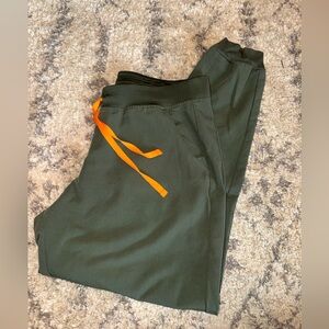 Figs Zamora joggers- size XL tall- Moss green